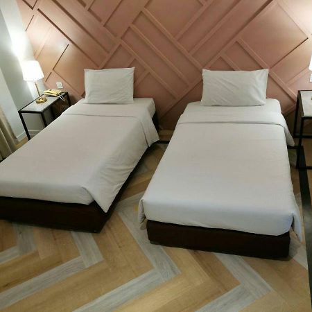 The Regent Ubon Hotel Ubon Ratchathani Bagian luar foto