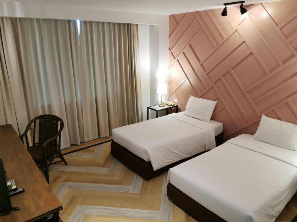 The Regent Ubon Hotel Ubon Ratchathani Bagian luar foto