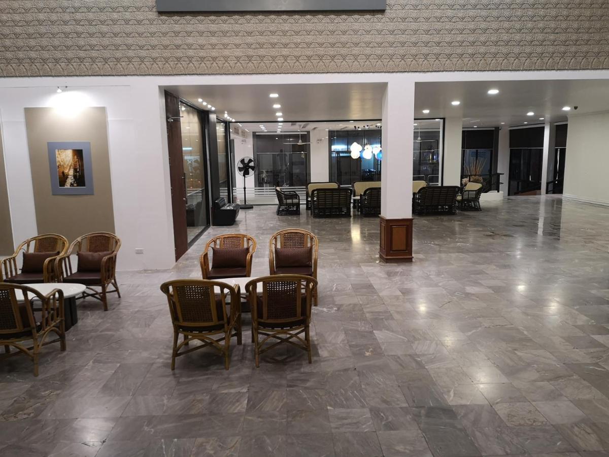 The Regent Ubon Hotel Ubon Ratchathani Bagian luar foto
